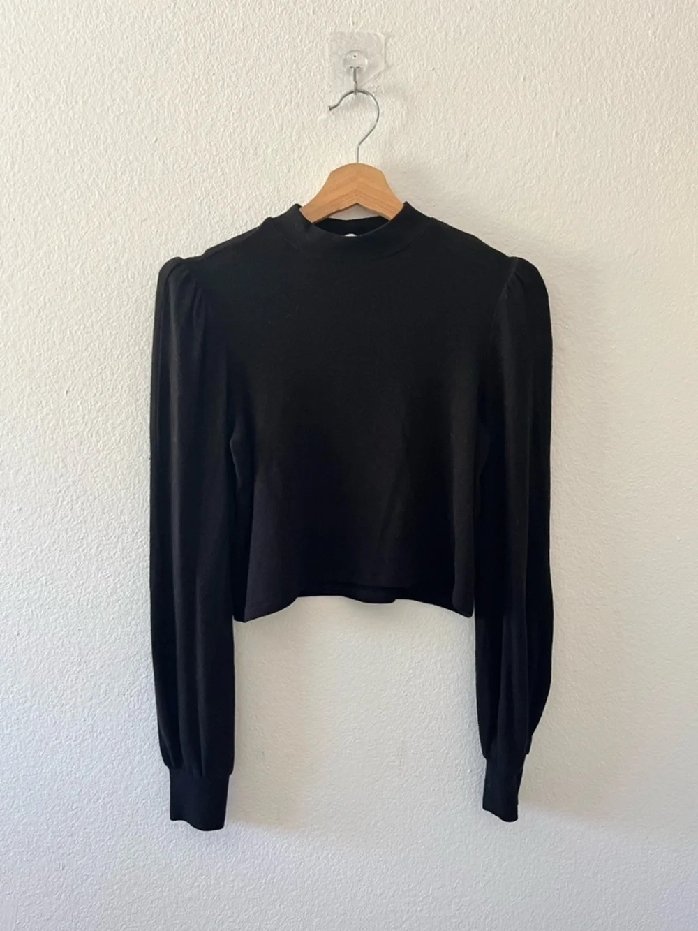 Reformation Cydney Black Puff Sleeve Mock Neck Sweater Top Women's Sz Medium